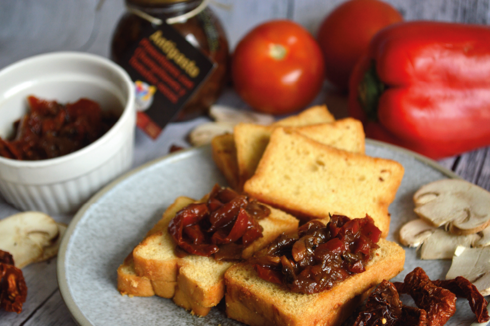 Degusta la magia del sabor con los antipastos artesanales TomaCol®: Un viaje culinario a través de la tradición y la pasión 1 antipastos artesanales Tomacol